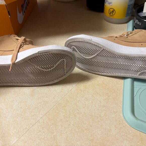 nike blazers, tanish- brown color - Picture 7 of 7